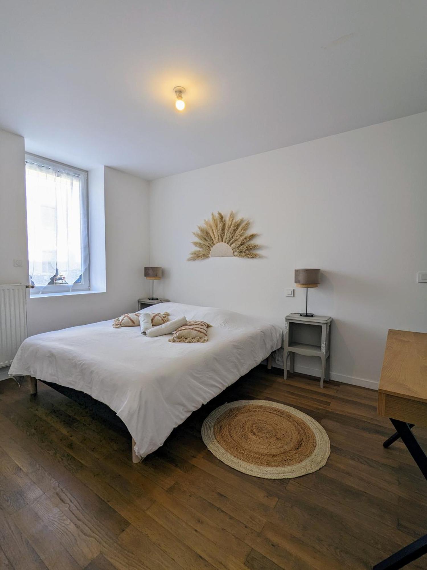 Douceur Roannaise Apartment Руан Екстериор снимка